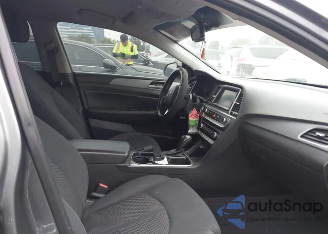 5NPE34AF0JH624649: 42688712