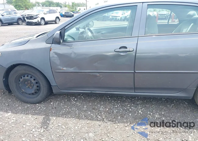 2T1BU4EE7AC352816: 42688780