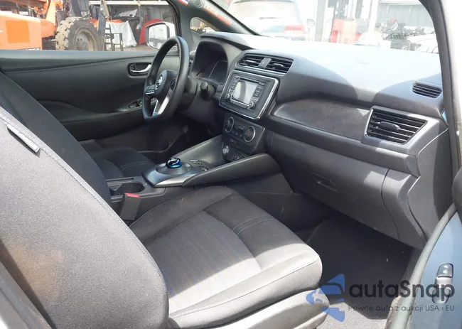 1N4AZ1CP8JC304644: 42688089