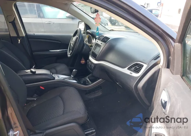 3C4PDCAB3JT527149: 42688100