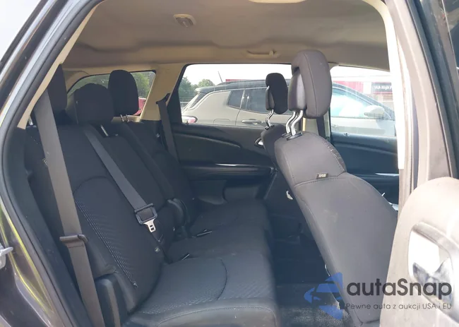 3C4PDCAB3JT527149: 42688100