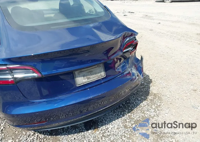 5YJ3E1EA5JF027025: 42688139