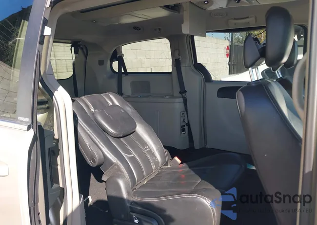 2C4RC1BG3DR707085: 42688172