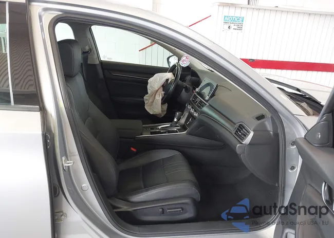 1HGCV1F5XMA077337: 42688208