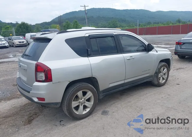 1C4NJDBBXED572413: 42688220