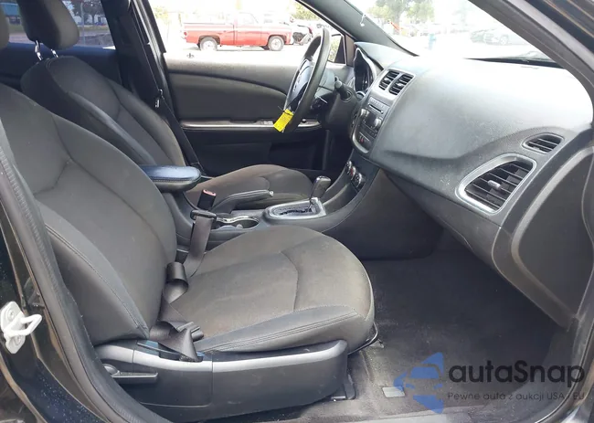 1C3CDZAB4DN628176: 42688230