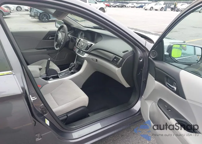 1HGCR2F72FA183795: 42689297