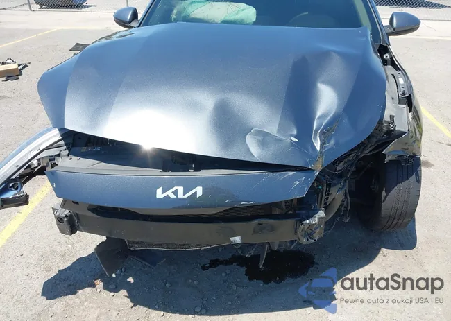 3KPF24AD8RE725721: 42689302