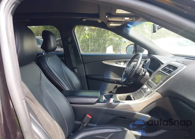 2LMPJ8LP1KBL28452: 42689329