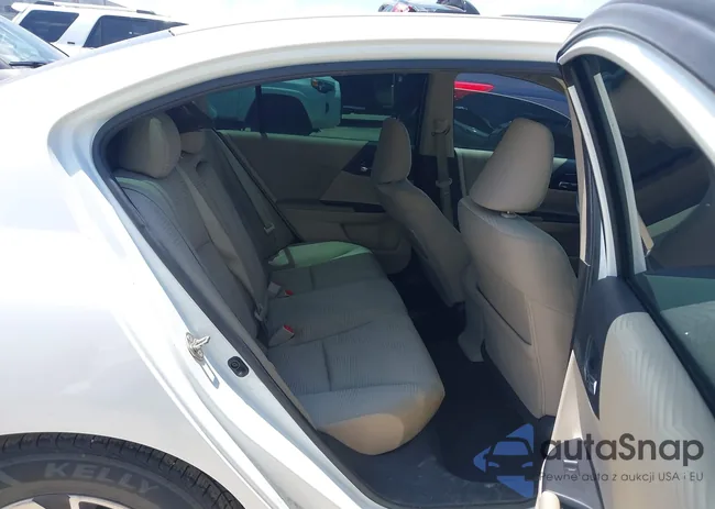 1HGCR2F30HA191880: 42689340