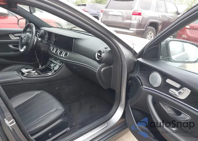 WDDZF4KB0HA191202: 42689366