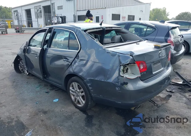 3VWEF71K67M183678: 42689437