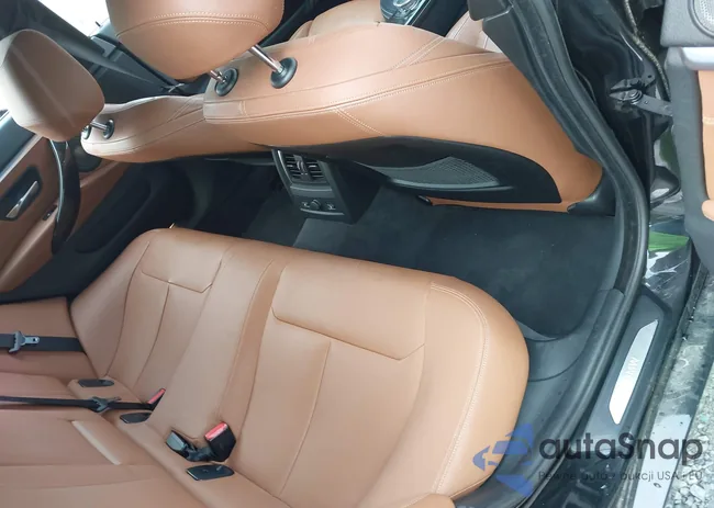 WBA4C9C54GG140300: 42689786