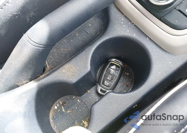 KMHRC8A37MU089033: 42689797