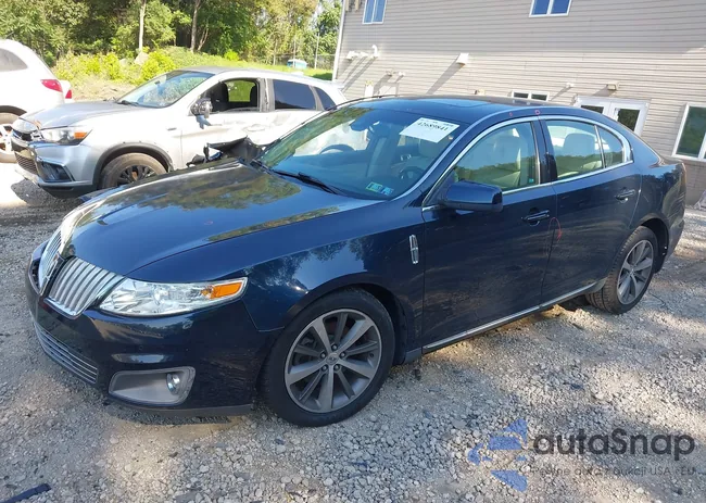 1LNHM94R79G608070: 42689841