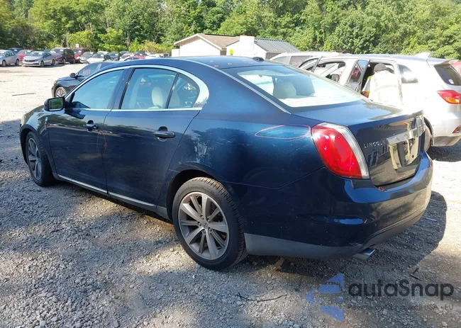 1LNHM94R79G608070: 42689841