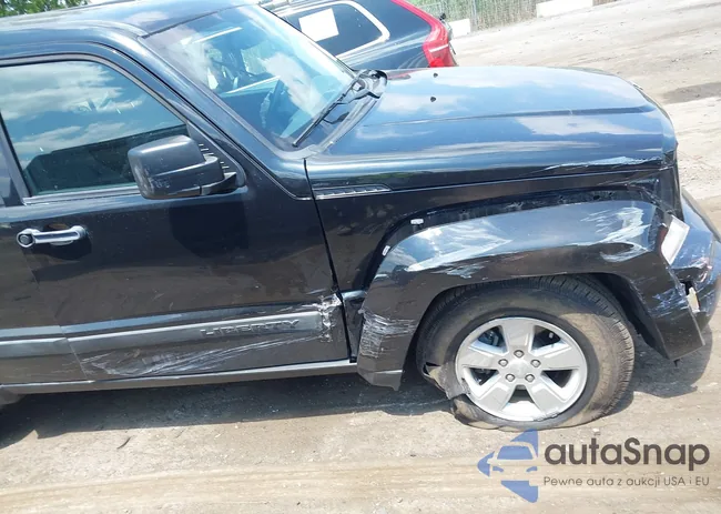 1C4PJMAK0CW147021: 42688978