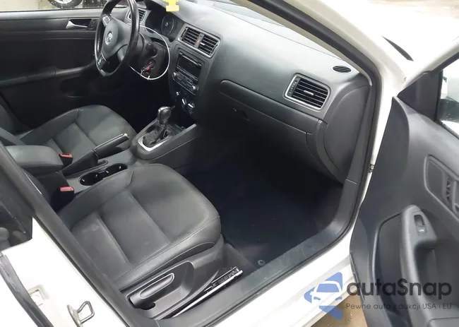 3VWDP7AJXCM075722: 42688997