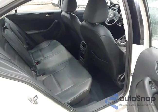 3VWDP7AJXCM075722: 42688997