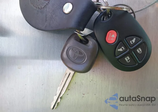 5TDKZ3DC4JS901522: 42689143