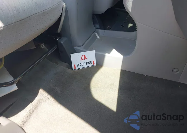 5TDKZ3DC4JS901522: 42689143