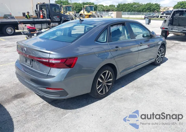 3VWEX7BUXSM019131: 42689146