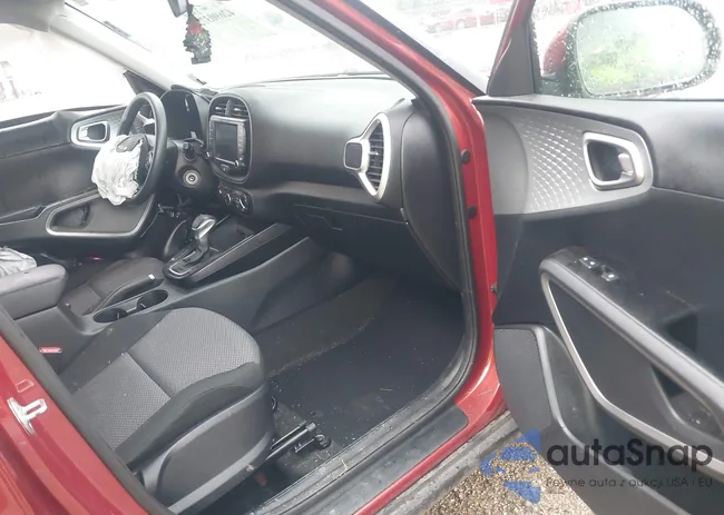 KNDJ23AU8N7806961: 42690372