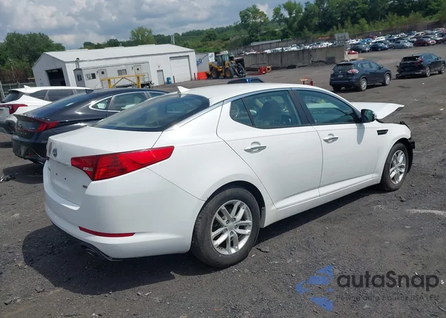 KNAGM4A70C5282702: 42689881