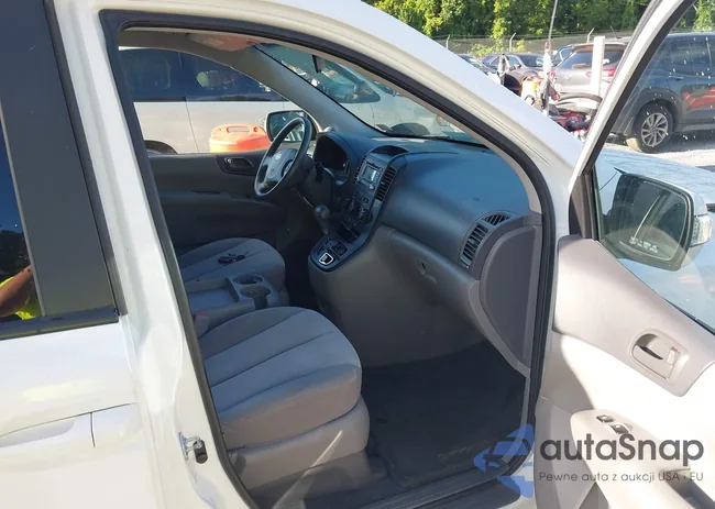 KNDMG4C78C6477516: 42689901