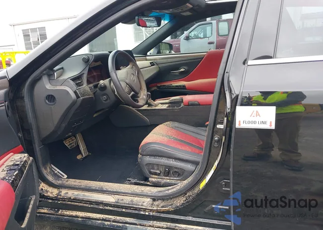 58AGZ1B1XNU114043: 42689983