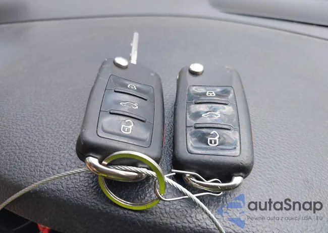 3VWDP7AJ6DM356188: 42690042