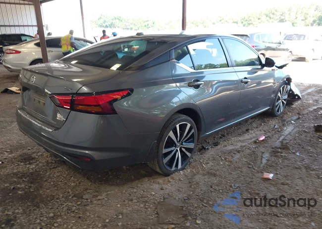 1N4BL4CW2NN346932: 42690066