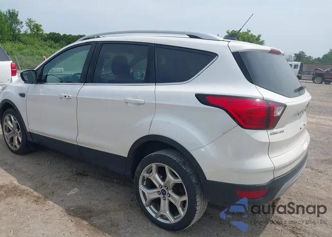 1FMCU9J90KUA86338: 42690159