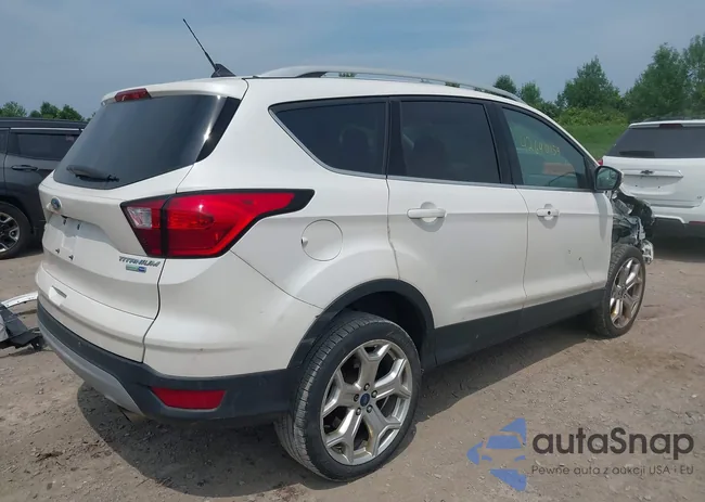 1FMCU9J90KUA86338: 42690159