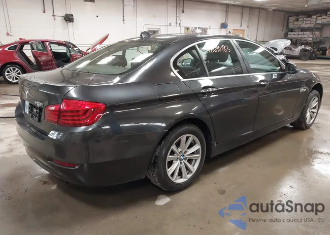 WBA5A7C57GG147949: 42690183