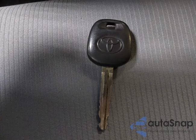 2T1BURHE0EC195581: 42690241