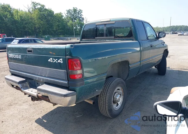 3B7KF23Z8XG172845: 42691760