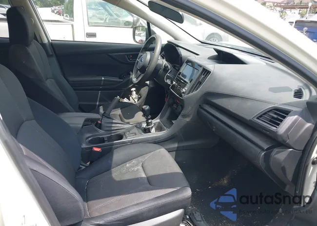 JF2GTAAC9J9350875: 42691857