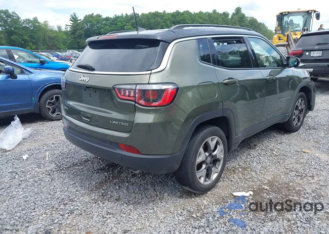 3C4NJDCB7JT372964: 42691014