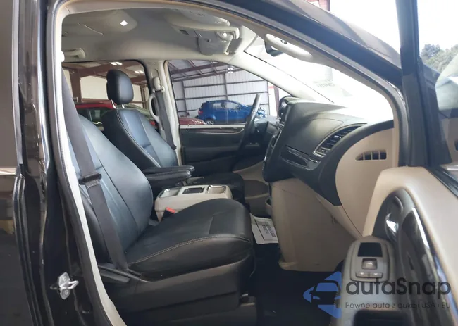 2C4RC1BGXGR213827: 42691193