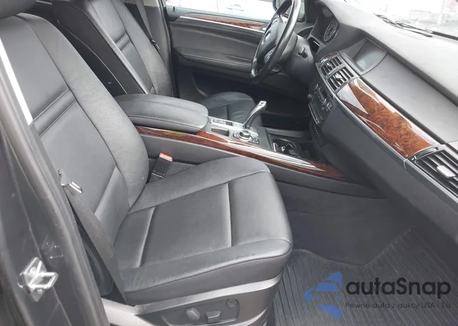 5UXZW0C51BL371858: 42692423