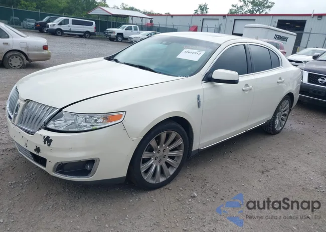 1LNHM93R19G608518: 42692512