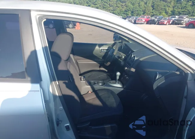 JN8AS5MT0AW506401: 42692587