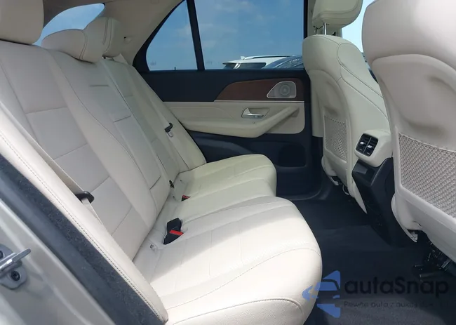 4JGFB4JBXNA698576: 42692601