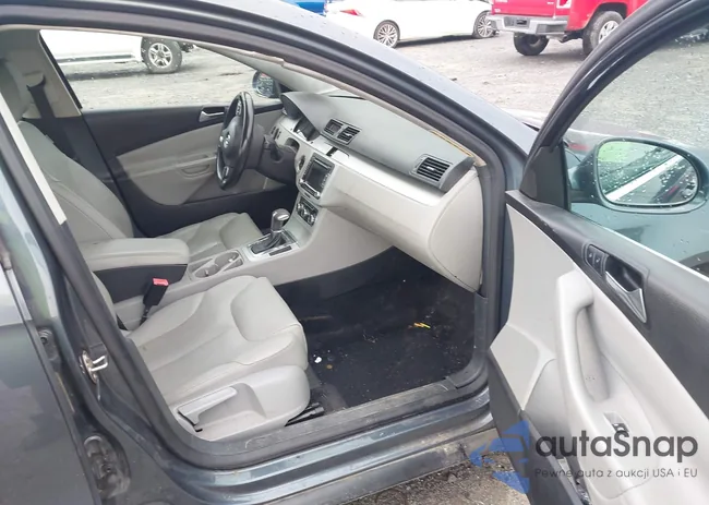 WVWJK7AN3AP028224: 42692711