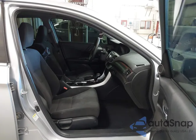 1HGCR2F72EA192804: 42691879