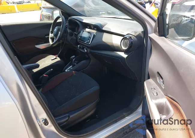 3N1CP5DV4LL568645: 42692067