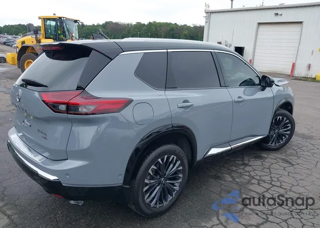 JN8BT3DDXRW252867: 42692156