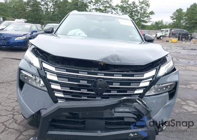 JN8BT3DDXRW252867: 42692156