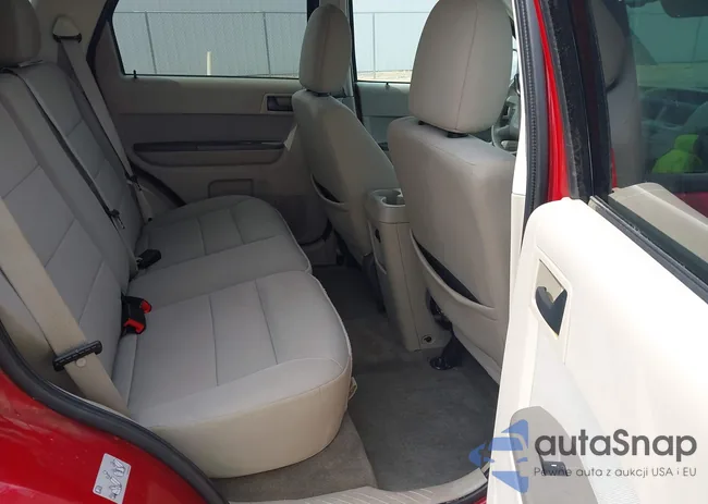 1FMCU9D75BKA36900: 42693278